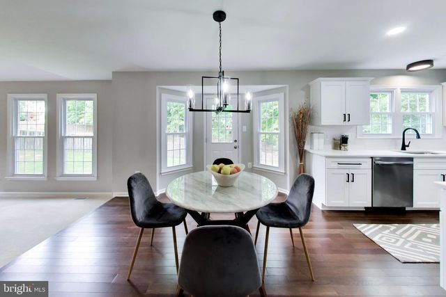 11 DANBURY FOREST LN, Stafford, VA 22554