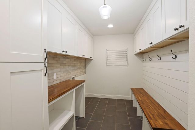 4233 Five Mile Dr, Stockton, CA 95219