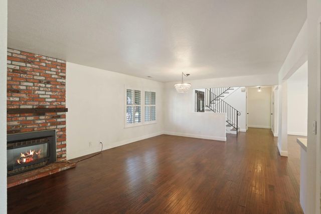 4233 Five Mile Dr, Stockton, CA 95219