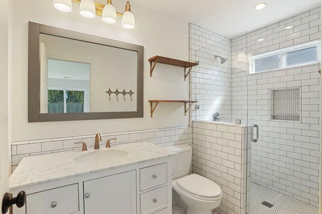 4233 Five Mile Dr, Stockton, CA 95219