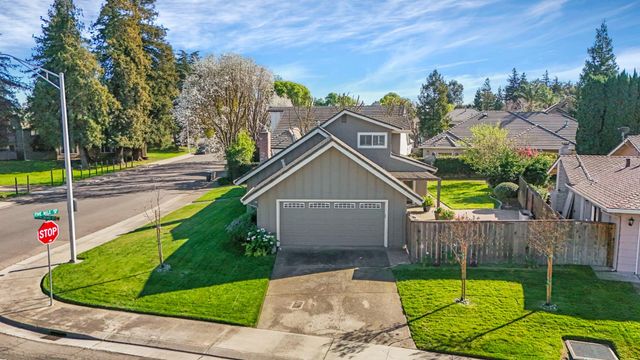 4233 Five Mile Dr, Stockton, CA 95219