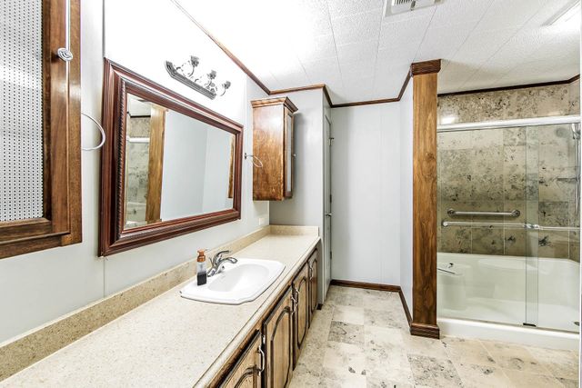 10548 East Park Ave, Houma, LA 70363