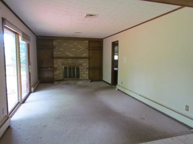 452 Carlsam Drive, Irondequoit, NY 14609