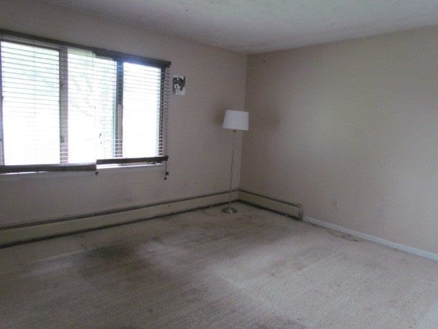 452 Carlsam Drive, Irondequoit, NY 14609
