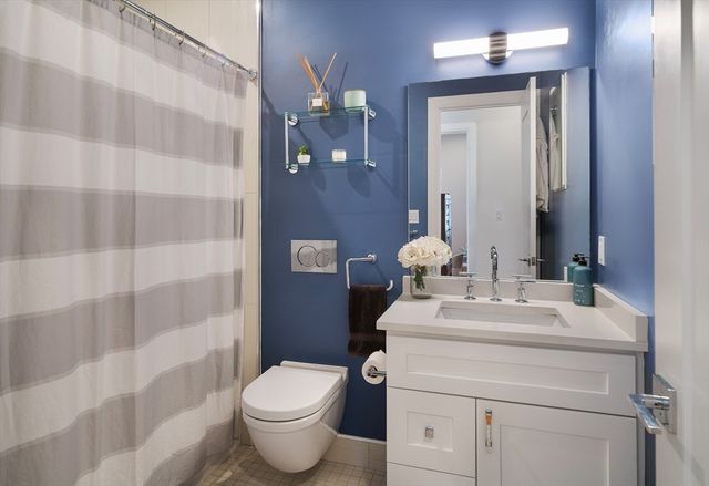 854 E Broadway St 3, Boston, MA 02127
