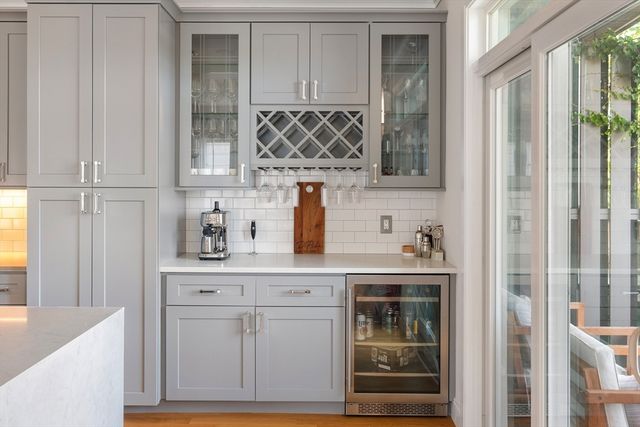 854 E Broadway St 3, Boston, MA 02127