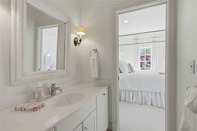 505 Gramercy Drive NE, Marietta, GA 30068