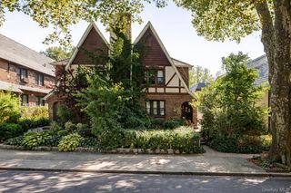 35-25 190th Street 1, Flushing, NY 11358