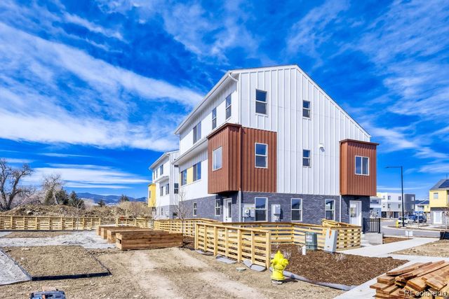 15290 W 68th Place, Arvada, CO 80007