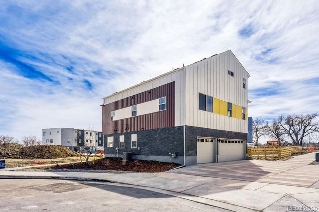 15290 W 68th Place, Arvada, CO 80007