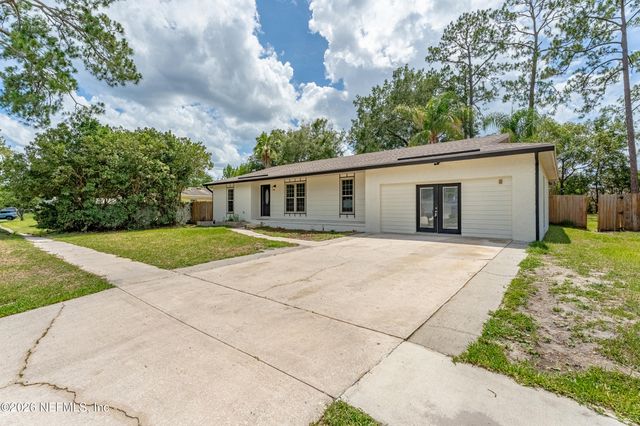 962 GROVE PARK Drive E, Orange Park, FL 32073