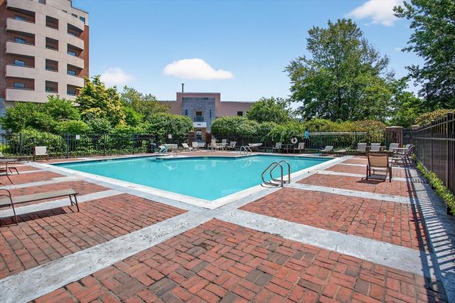 175 Cottage 312, Chelsea, MA 02150