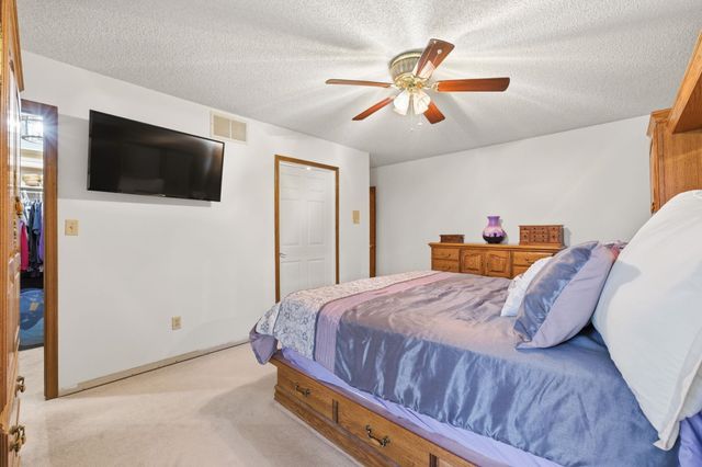 519 S Partridge Ln, Derby, KS 67037