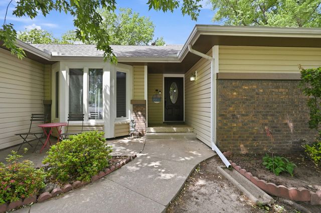 519 S Partridge Ln, Derby, KS 67037