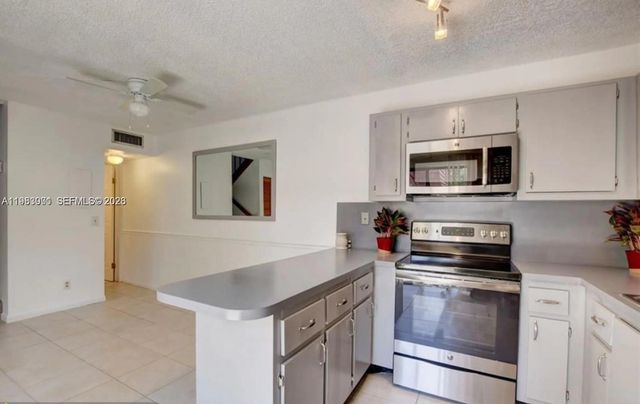 3103 Spanish dr 2A, Delray Beach, FL 33445