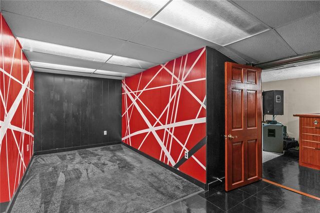 11 Red Robin Road, Cranston, RI 02920