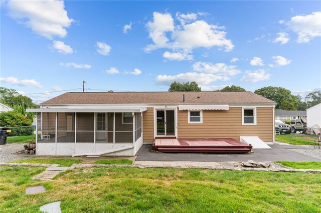 11 Red Robin Road, Cranston, RI 02920