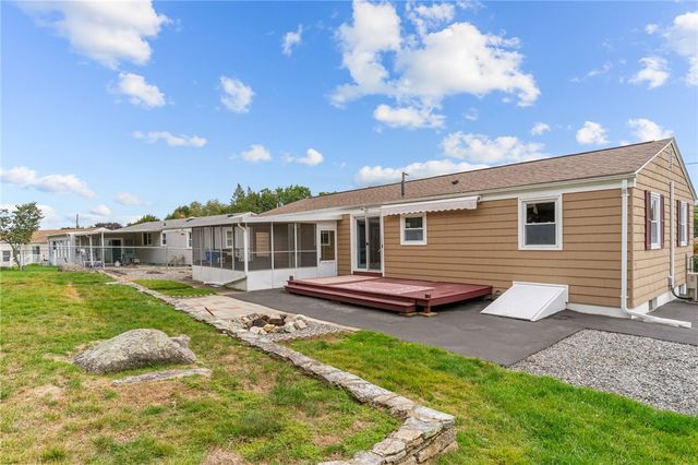 11 Red Robin Road, Cranston, RI 02920