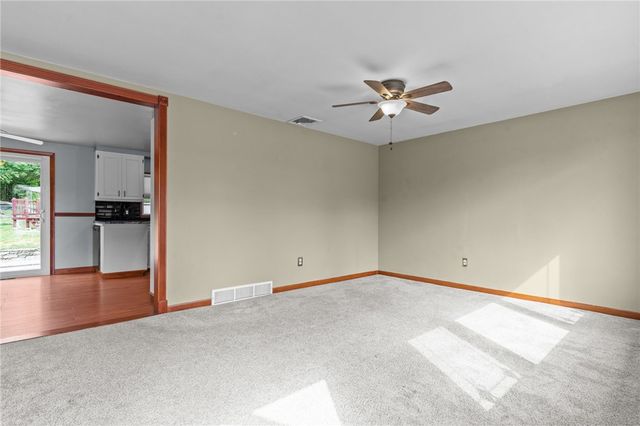 11 Red Robin Road, Cranston, RI 02920