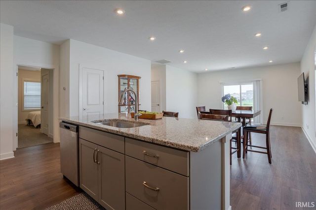 4727 Alaina Drive, Newburgh, IN 47630