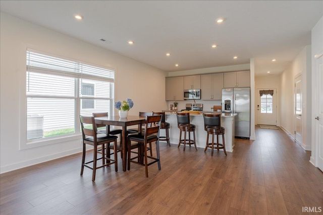 4727 Alaina Drive, Newburgh, IN 47630