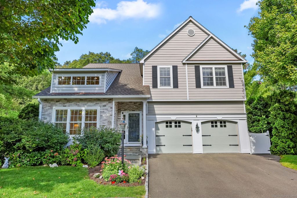 9 New Canaan Way 9, Norwalk, CT 06850