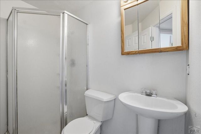 807 S Aguilar Ln, Pueblo, CO 81007