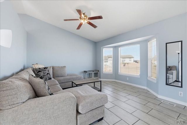 807 S Aguilar Ln, Pueblo, CO 81007