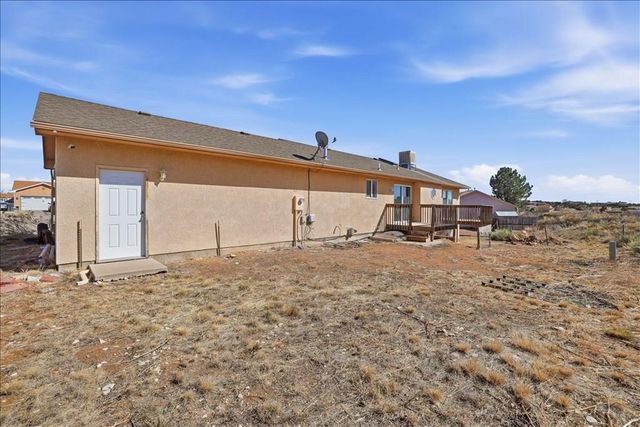 807 S Aguilar Ln, Pueblo, CO 81007