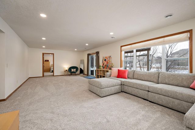 10552 Noble Circle N, Brooklyn Park, MN 55443