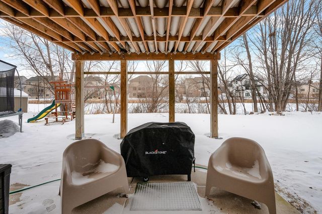 10552 Noble Circle N, Brooklyn Park, MN 55443