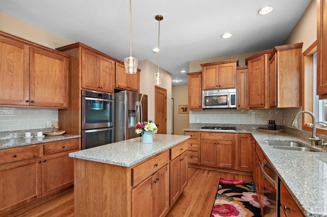 10552 Noble Circle N, Brooklyn Park, MN 55443