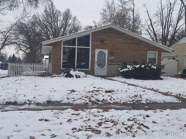 25007 Hopkins Street, Dearborn Heights, MI 48125