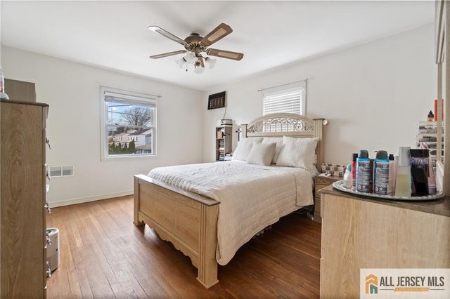 594 Ridgedale Avenue, Woodbridge Proper, NJ 07095