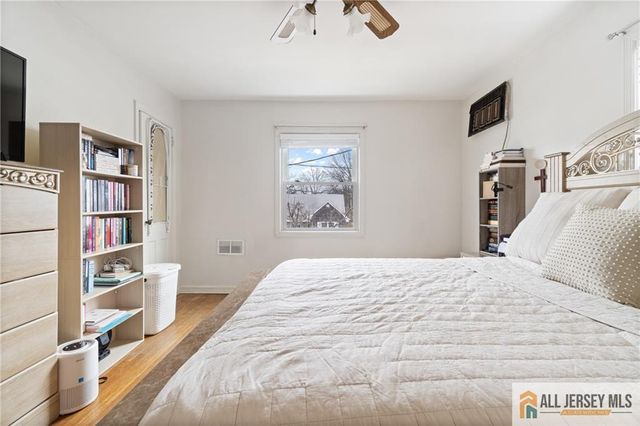 594 Ridgedale Avenue, Woodbridge Proper, NJ 07095