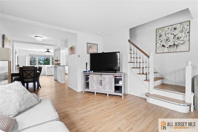 594 Ridgedale Avenue, Woodbridge Proper, NJ 07095