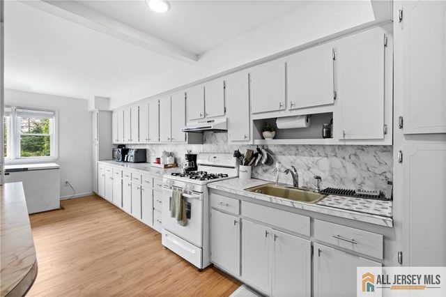 594 Ridgedale Avenue, Woodbridge Proper, NJ 07095