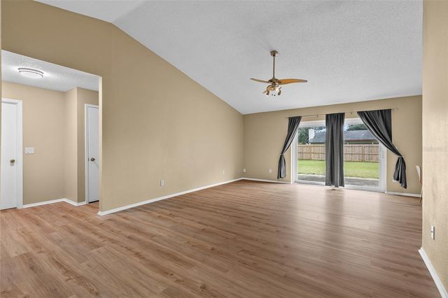 8040 CLOVERGLEN CIRCLE, Orlando, FL 32818