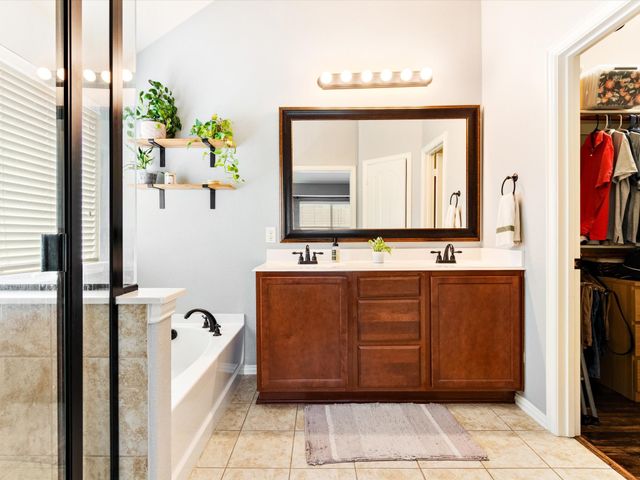 8148 Rock Elm Road, Fort Worth, TX 76131