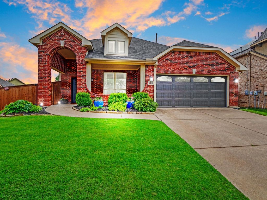 8148 Rock Elm Road, Fort Worth, TX 76131