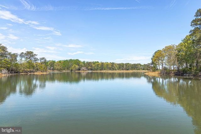 58 OUTRIGGER POINT DR, Heathsville, VA 22473