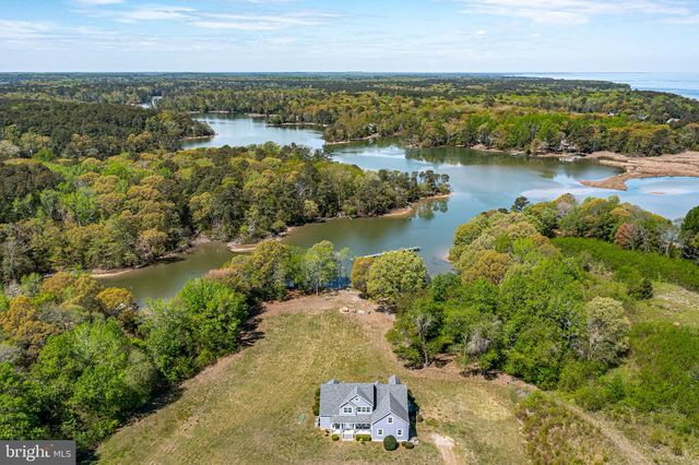 58 OUTRIGGER POINT DR, Heathsville, VA 22473
