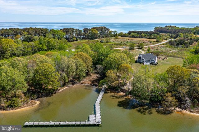 58 OUTRIGGER POINT DR, Heathsville, VA 22473