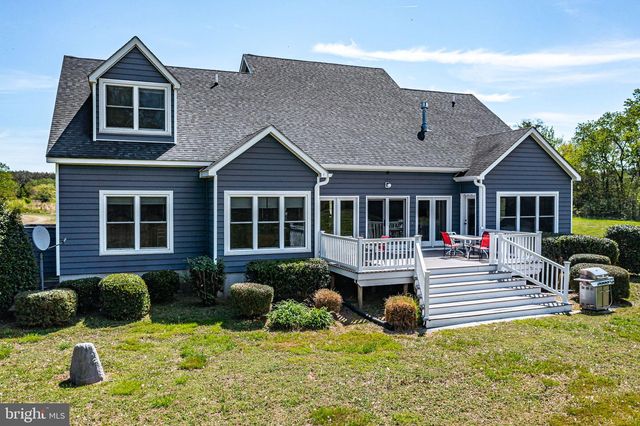 58 OUTRIGGER POINT DR, Heathsville, VA 22473
