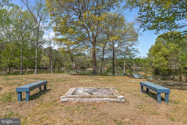58 OUTRIGGER POINT DR, Heathsville, VA 22473