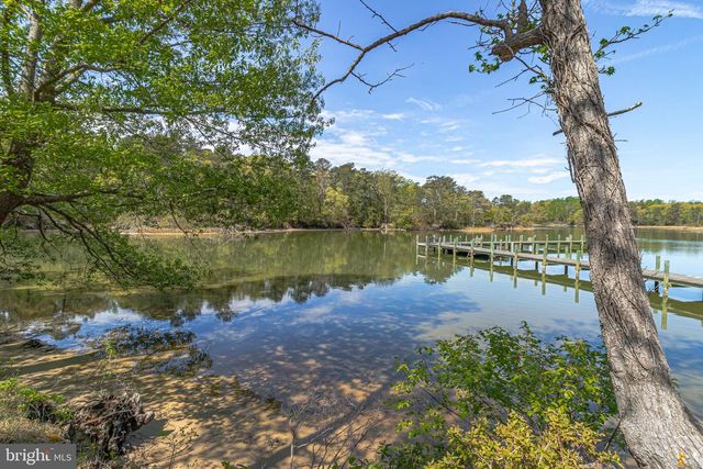58 OUTRIGGER POINT DR, Heathsville, VA 22473