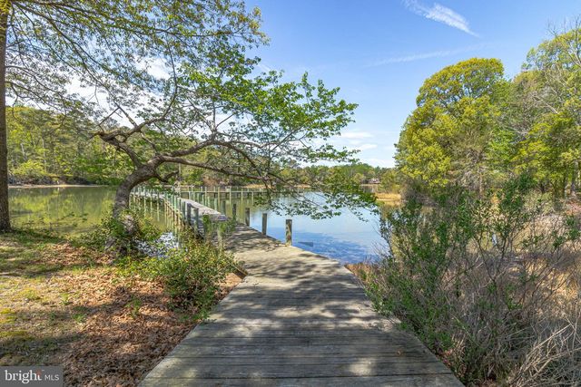 58 OUTRIGGER POINT DR, Heathsville, VA 22473