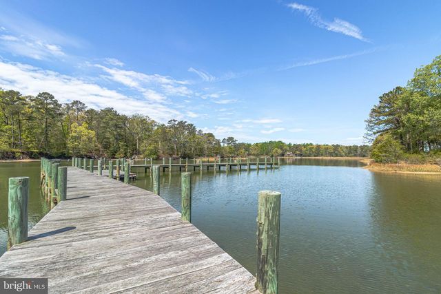 58 OUTRIGGER POINT DR, Heathsville, VA 22473