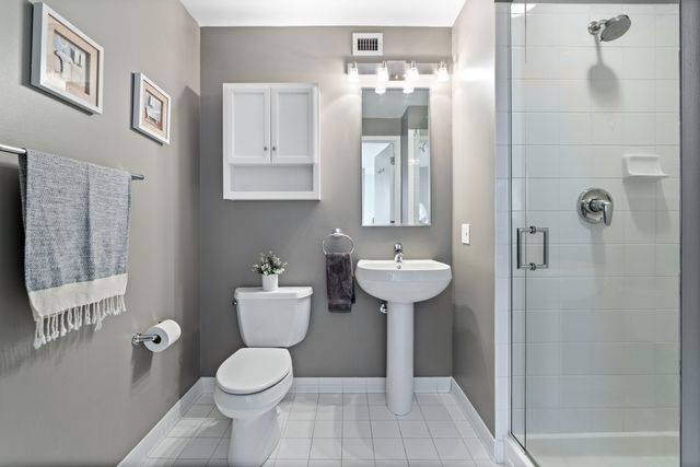 701 S Wells Street 2302, Chicago, IL 60607