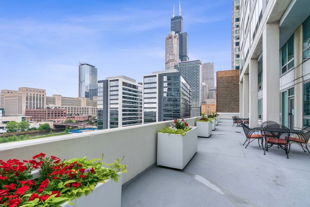 701 S Wells Street 2302, Chicago, IL 60607